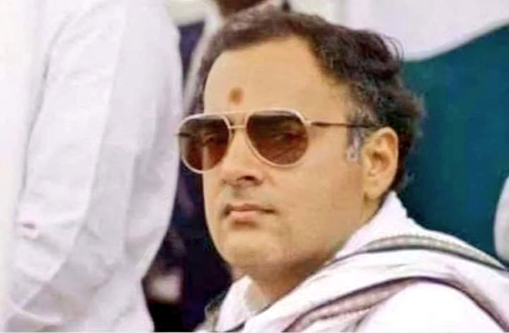 Jeetuburdak's tweet photo. भारत के इतिहास में केवल यही व्यक्ति था
जो 400 पार करवा पाया था...🔥😎 https://t.co/PJOh29ywSS