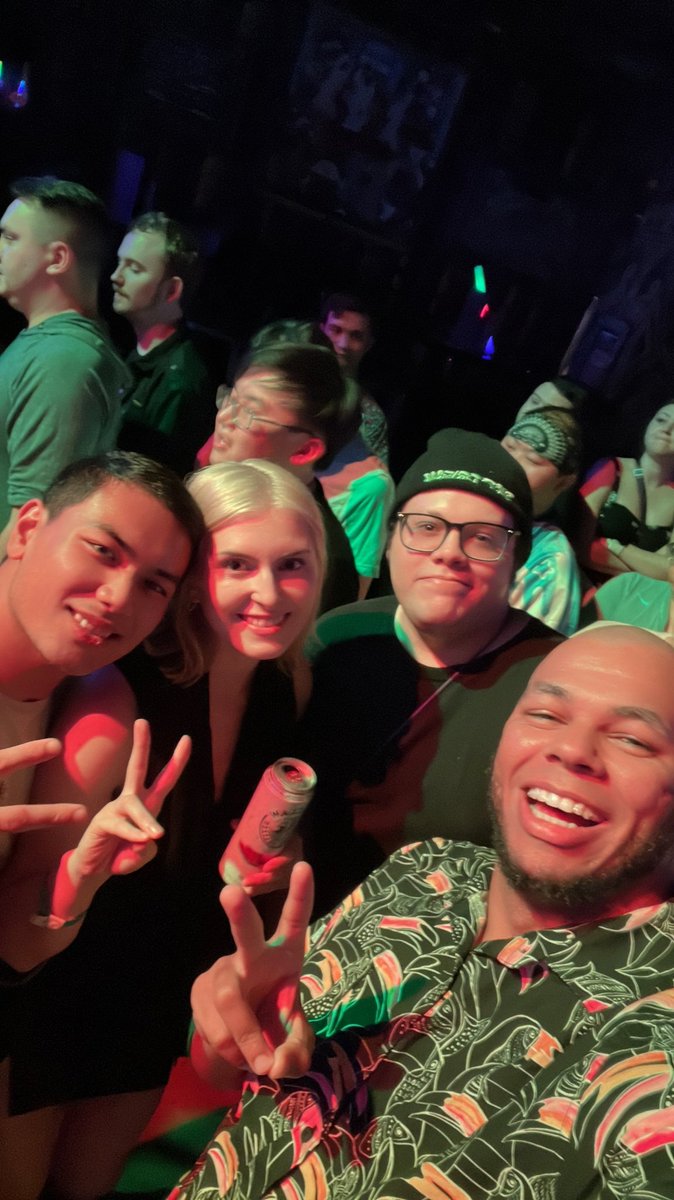 Meltron011's tweet photo. Had the most amazing time last weekend with my friends in SD. https://t.co/ky7JL3B6FW