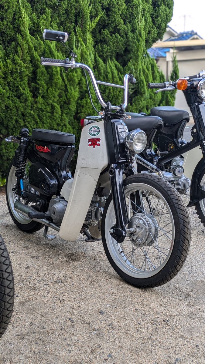 lw6nbimaCSvNKV5's tweet photo. ホンダカブC90cc改115cc&4速カスタム&ワイドリム#本田技研
#hondasupercub
#customcub
#カブ
#ホンダカブ
#カブ主と繋がりたい
#cc110
#croscub
#c100
#c105
#c50
#c90
#ハンターカブCT125
#クロスカブ110
#ハンターカブCT125
#カブ主
#バイクのある生活
#カブの好きな人と繋がりたい https://t.co/C8lfqSddMf