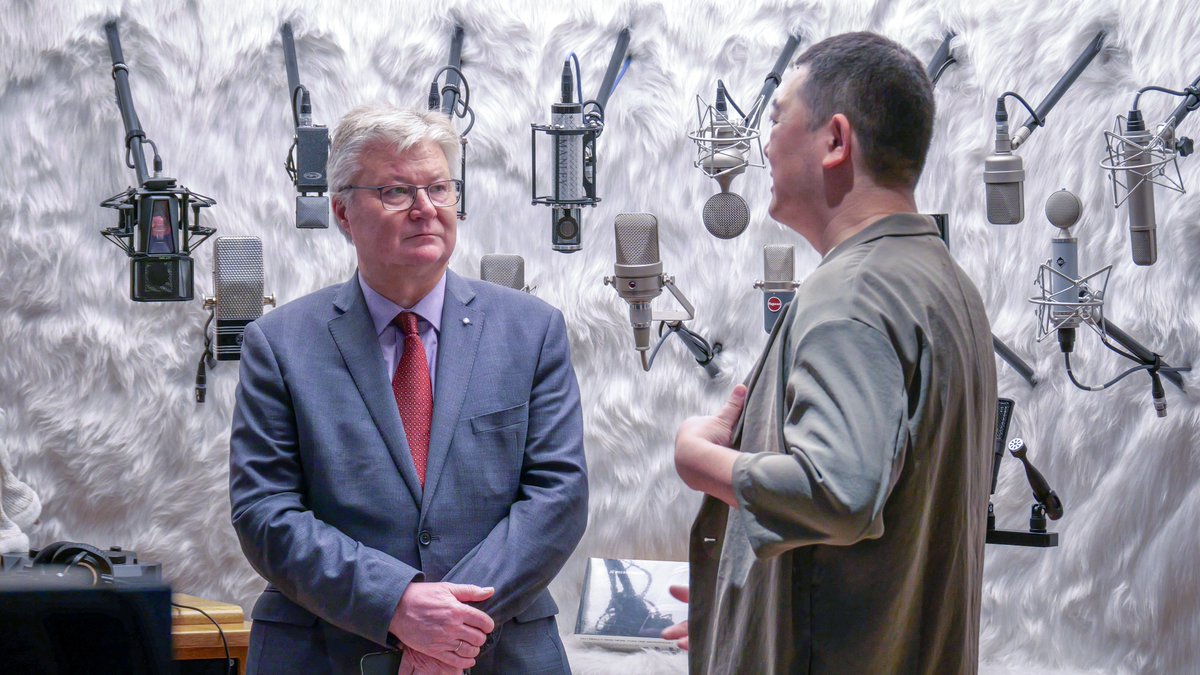 AudioDong's tweet image. Kārlis Eihenbaums, Ambassador of the Republic of Latvia, visited DingDong Audio's Beijing Flagship Store and praised DingDong Audio as the exclusive distributor of JZ microphones. 🔥
@jzmic