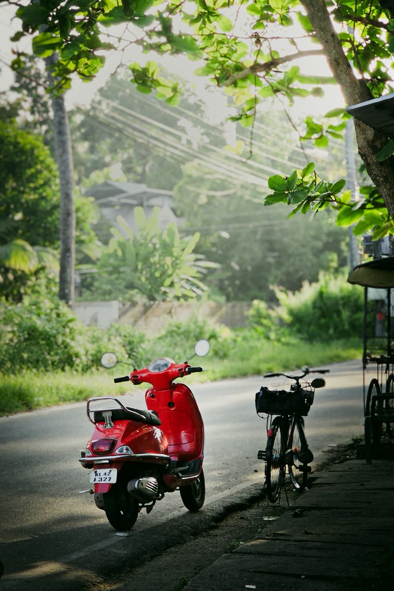 playingwtpixels's tweet photo. Embracing the simple moments, where the journey is just as important as the destination.Some days, it’s just you, the open road, and a classic ride like 
#ScooterLife #UrbanExplorer #RoadsideVibes #NatureAndRide #RetroScooter https://t.co/vpg0HB8iTF