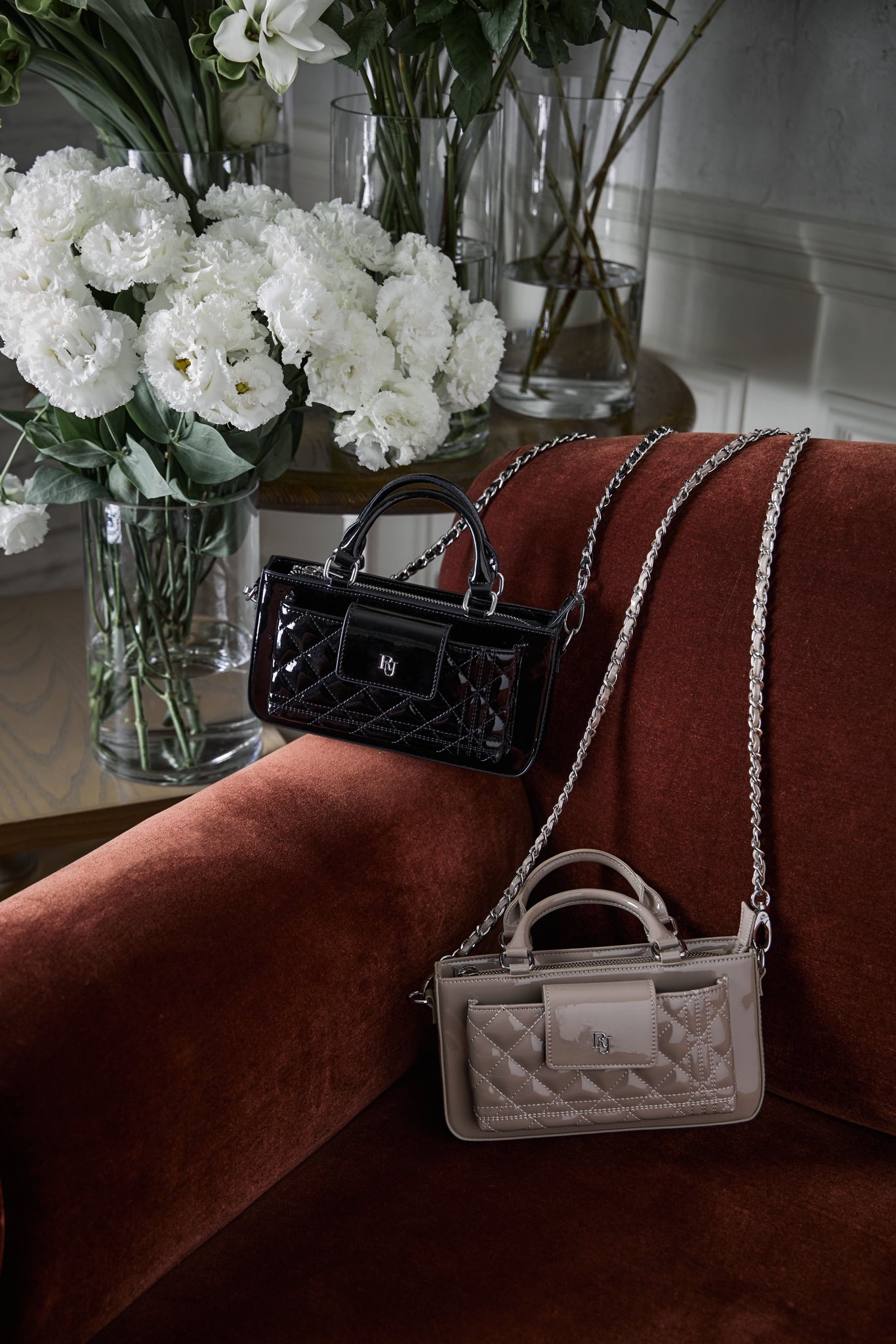 Riu リウ Enamel quilting phone bag フォーンバッグ