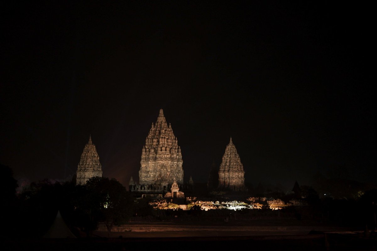hararawindra's tweet photo. Beautiful Prambanan

#prambanan #tample #yogyakarta #photoghraphy https://t.co/DsBR0apHzq