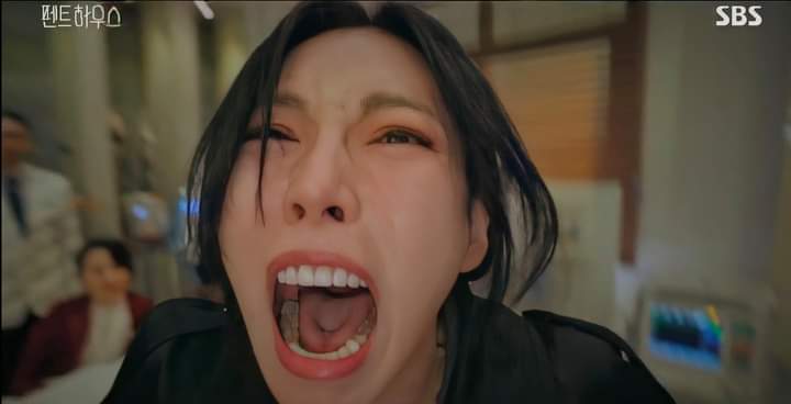 Kimmie_Yewoniee's tweet photo. I hate soumu BUT WTF GFRIEND IS COMING BACK!!!!!!!!  😭😭😭😭😭😭😭😭 https://t.co/mQBRIWtVQl