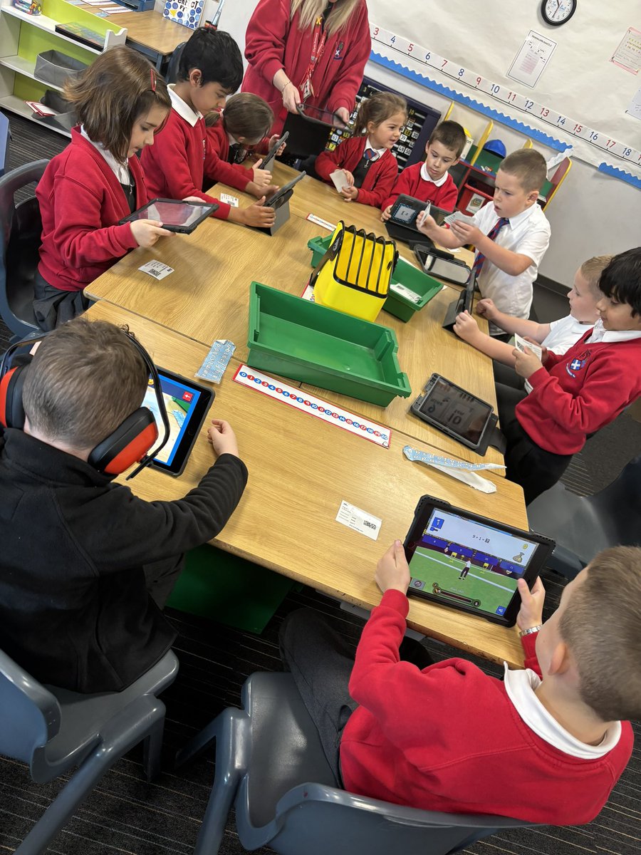 Miss Reilly tweet media