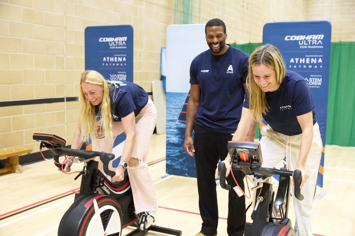 GB1Racing_'s tweet photo. Final stop of the #STEMCrewCobhamUltra roadshow in Oxford today! Awesome work by @STEM__Crew supported by our official charity The 1851 Trust Cobham Ultra and @AthenaPathway
Together we are using sport to inspire the next generation of STEM leaders! ๐ก๐ #STEMCrew #AmericasCup https://t.co/VmvnwFVap4
