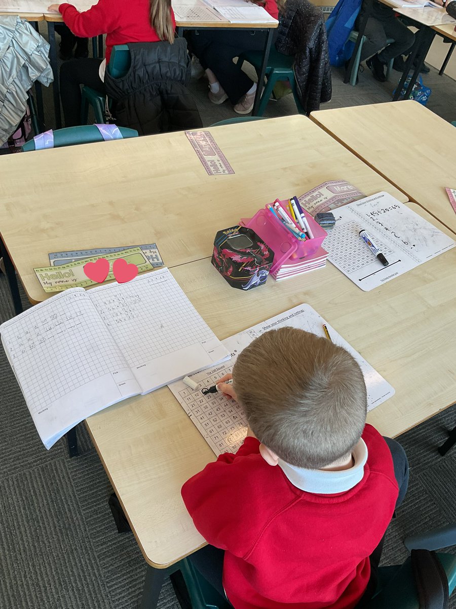 MissMcCallion_'s tweet photo. We used our Numeracy BluePrint Boards to help us with counting on, on and off the decade. Some of us managed to do this with numbers all the way to 10,000!!#MathsWeekInverclyde https://t.co/xlij7qM4vl