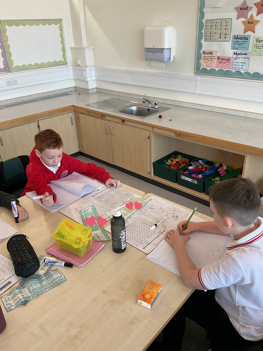 MissMcCallion_'s tweet photo. We used our Numeracy BluePrint Boards to help us with counting on, on and off the decade. Some of us managed to do this with numbers all the way to 10,000!!#MathsWeekInverclyde https://t.co/xlij7qM4vl