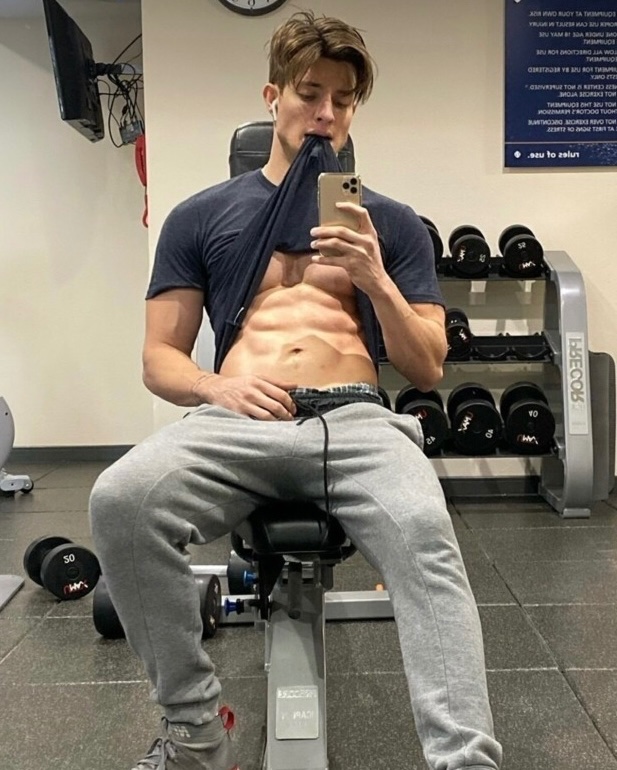 Matt Rife Ripped American comedian and actor, Matt Rife #SelfieTuesdays https://t.co ...