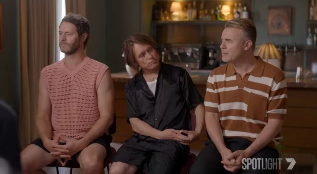 TakeThatFanBase's tweet photo. @GaryBarlow @OfficialMarkO @takethat #workinglink @GaryBarlow #HowardDonald
https://t.co/UnKPWYAdWX https://t.co/H3RSyfZjvx