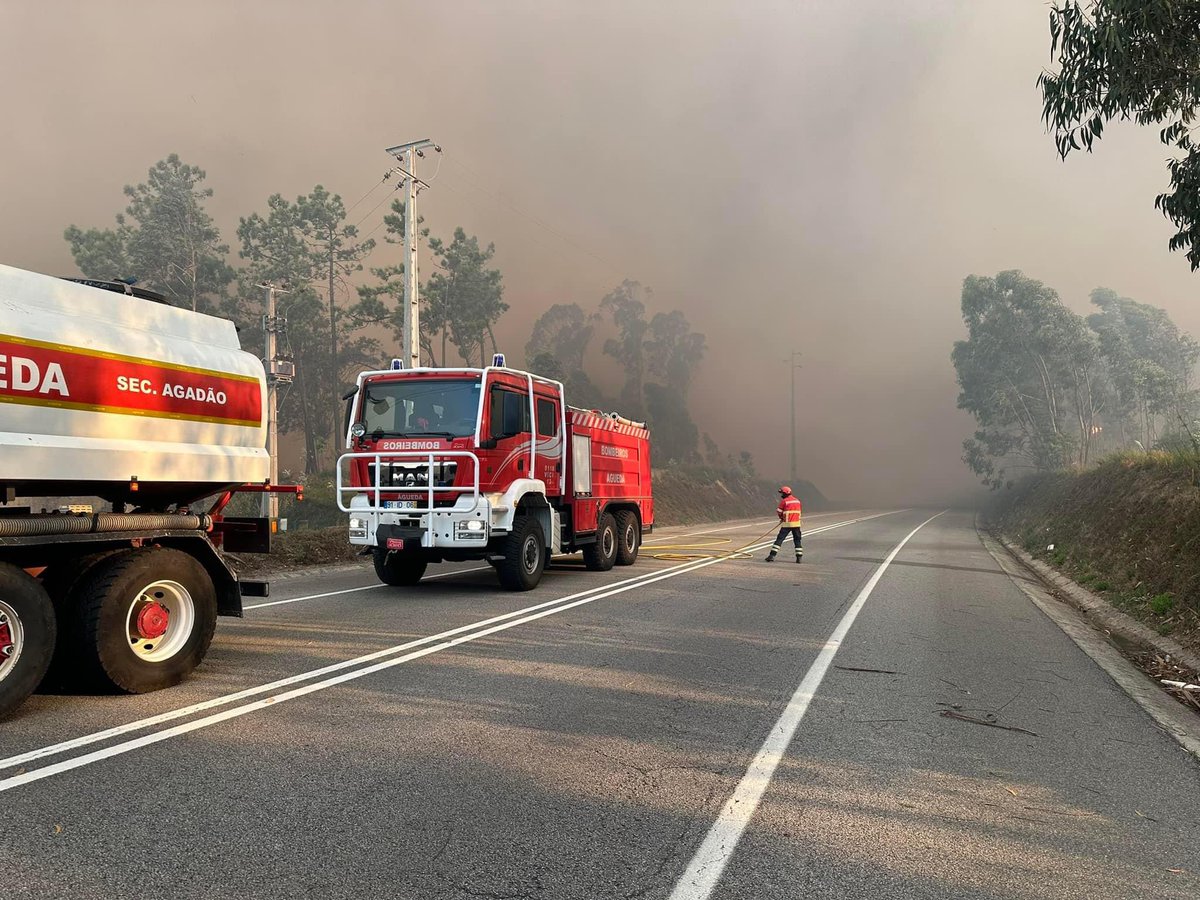heitocar's tweet photo. Muito obrigado a todos, sem exceção! 🙏

#agueda #abergaria #aveiro #bombeiros #exercito #gnr #protecaocivil #heróis #heroisdapatria 
Entre tantos outros!🙏 https://t.co/yHTCfuPDl7