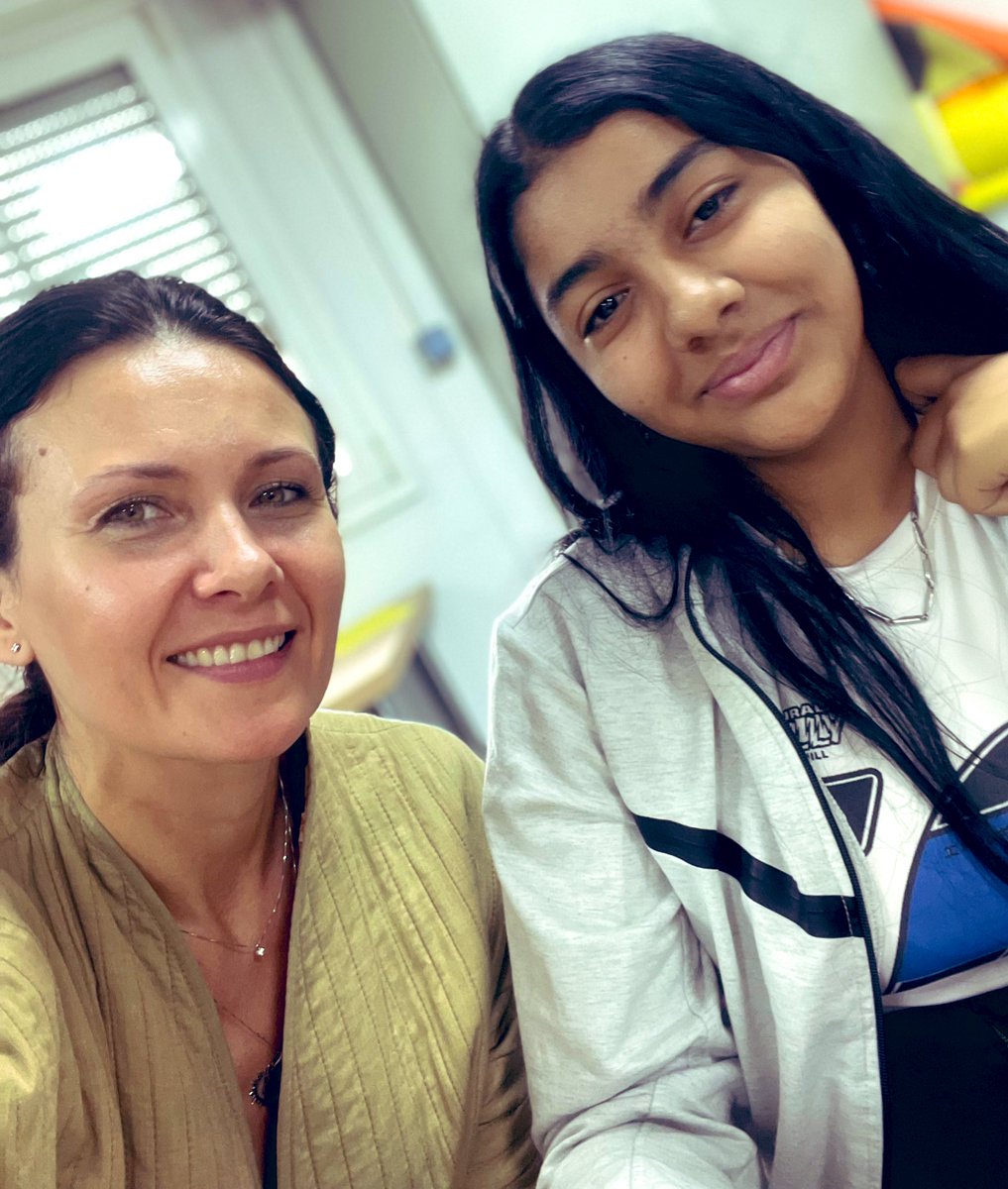 VeronikaVash's tweet photo. Don’t postpone for tomorrow, what you can do today! ☺️ That’s the advice I got from Sabine (13 y.o.) today in #Mitrovica #FromEveryChild #Wisdom https://t.co/HYWHLA8Ol0