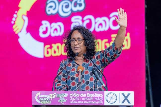 rangaba's tweet photo. Harini Amarasuriya, 54, is sworn in as PM. https://t.co/bLQrYzqOPQ
