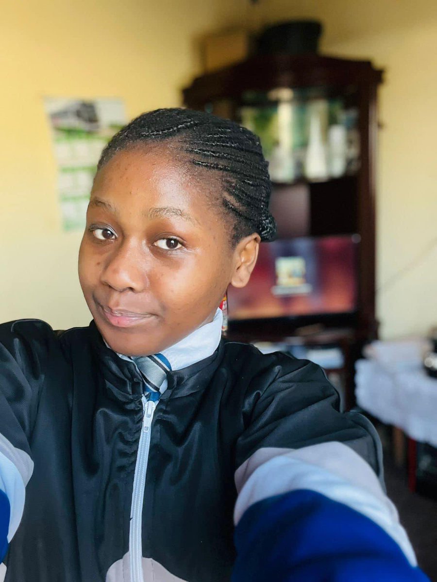 Please help us find Anita Belwana,she was last seen at Makhaza 
 on the 22 of September 2024.She left her phone endlini engumntu ozobuya kwangoku.

Please share everyone.DM me if you have any info or call 0787204772/ 0740350687