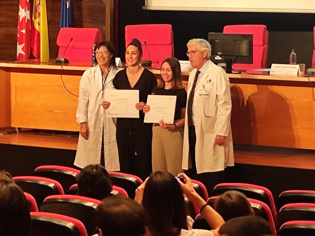 microRyC's tweet photo. Hoy terminan la residencia nuestras dos R4, Marga y Mariajo. Solo podemos daros las gracias por vuestro esfuerzo, ilusión, profesionalidad y sobre todo por ser como sois. https://t.co/dGoO8Dd7X2