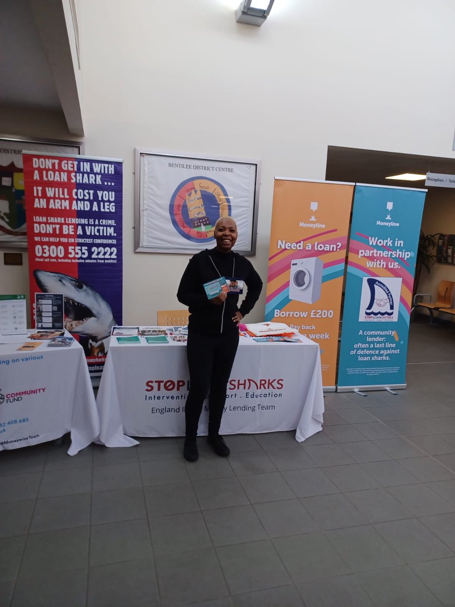 Day 2 of #BiteBackWeek with <a href="/SLSEngland/">Stop Loan Sharks England</a> &amp; <a href="/MoneywiseTeam/">Potteries Moneywise (part of Citizens Advice)</a> in #Stoke
We’re in #Bentilee at <a href="/SoTCityCouncil/">Stoke-on-Trent CC</a> #Bentilee #NeighbourhoodCentre 
As if by magic, we bumped into one of our customers. He showed us his app &amp; loves that he can save with us as well as borrow
#AffordableCredit