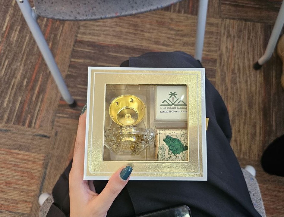 Shemalq's tweet photo. 💚✨ https://t.co/hdbaizSgUV