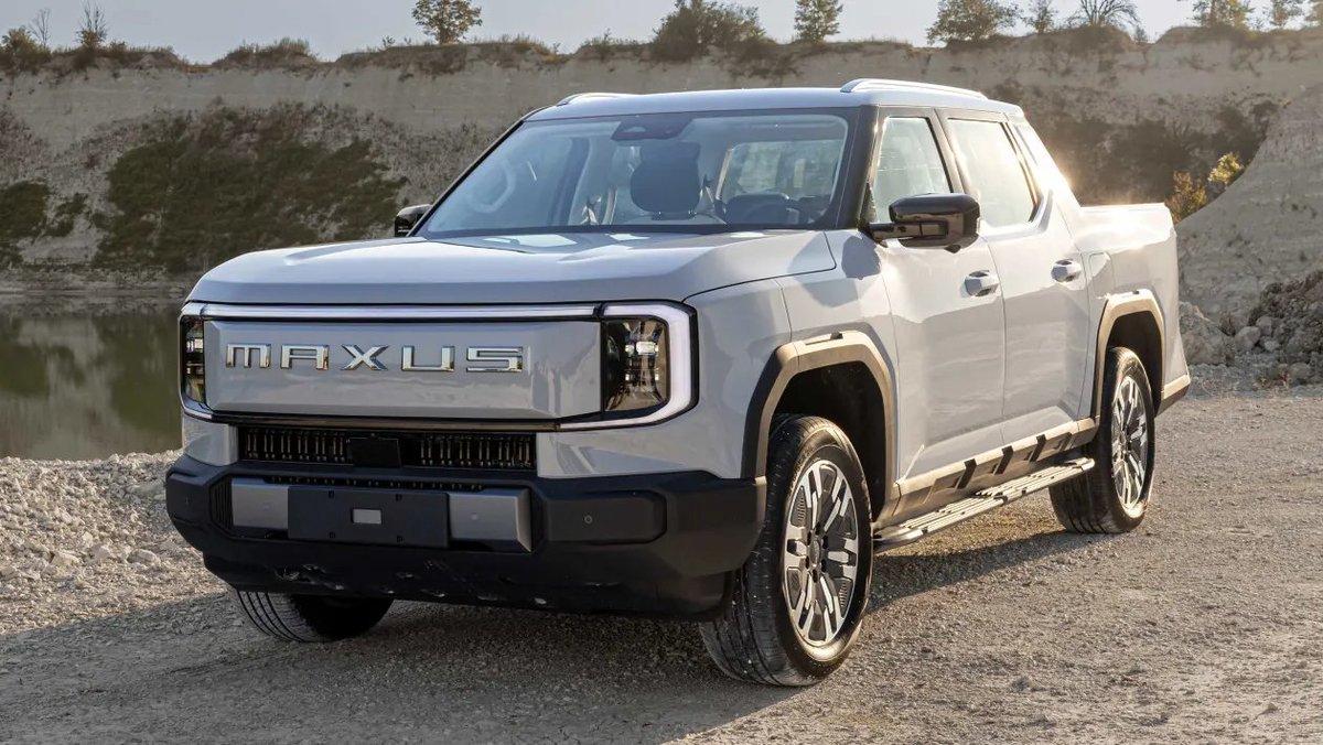 Martin Spencer (@martinpspencer) on Twitter photo Think this <a href="/Saicmaxus_uk/">SAIC MAXUS UK</a>'ll be 1st European-market EV with 3.5t towing limit, though others have similar models on the way. We need 'utility' EVs to support a lot of commercial & leisure towing, but price will be key...
autoexpress.co.uk/maxus/364384/n…
<a href="/nttauk/">NTTA - National Trailer and Towing Association Ltd</a> <a href="/candmclub/">Caravan and Motorhome Club</a> #ComesWithTowbar Think this <a href="/Saicmaxus_uk/">SAIC MAXUS UK</a>'ll be 1st European-market EV with 3.5t towing limit, though others have similar models on the way. We need 'utility' EVs to support a lot of commercial & leisure towing, but price will be key...
autoexpress.co.uk/maxus/364384/n…
<a href="/nttauk/">NTTA - National Trailer and Towing Association Ltd</a> <a href="/candmclub/">Caravan and Motorhome Club</a> #ComesWithTowbar