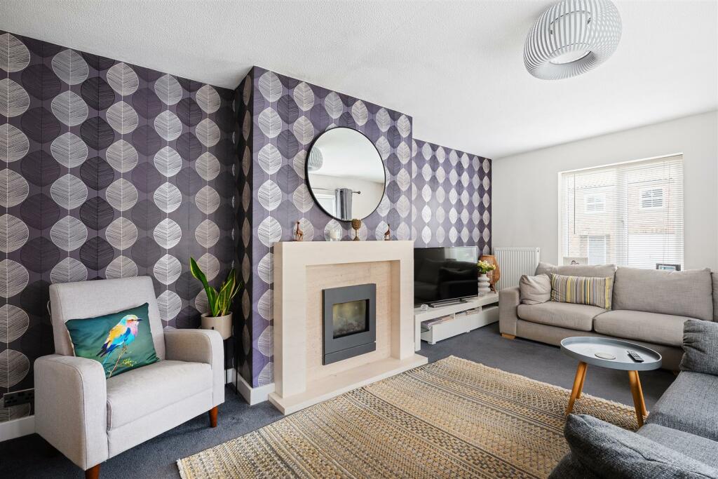 Are you searching for your dream property?
#York is home to terraced homes, city centre apartments, and semi-detached properties – perfect for both families, couples, and professionals. 
View our listings:
bit.ly/3mQ0drw