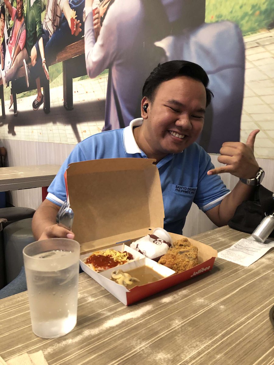 Dreams from my tambay days:
☑️1. buy ur own super meal from 1st paycheck