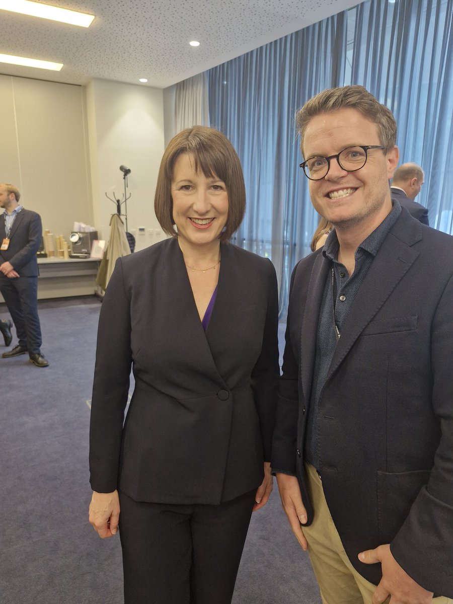 ChrisCowcher's tweet image. Very easy to champion the work that @Plunkett_UK &amp;amp; @Thakeham have been doing, in respect of #combiz and placemaking given that Chancellor @RachelReevesMP has visited Woodgate, the community where the pilot #communityowned shop has opened.