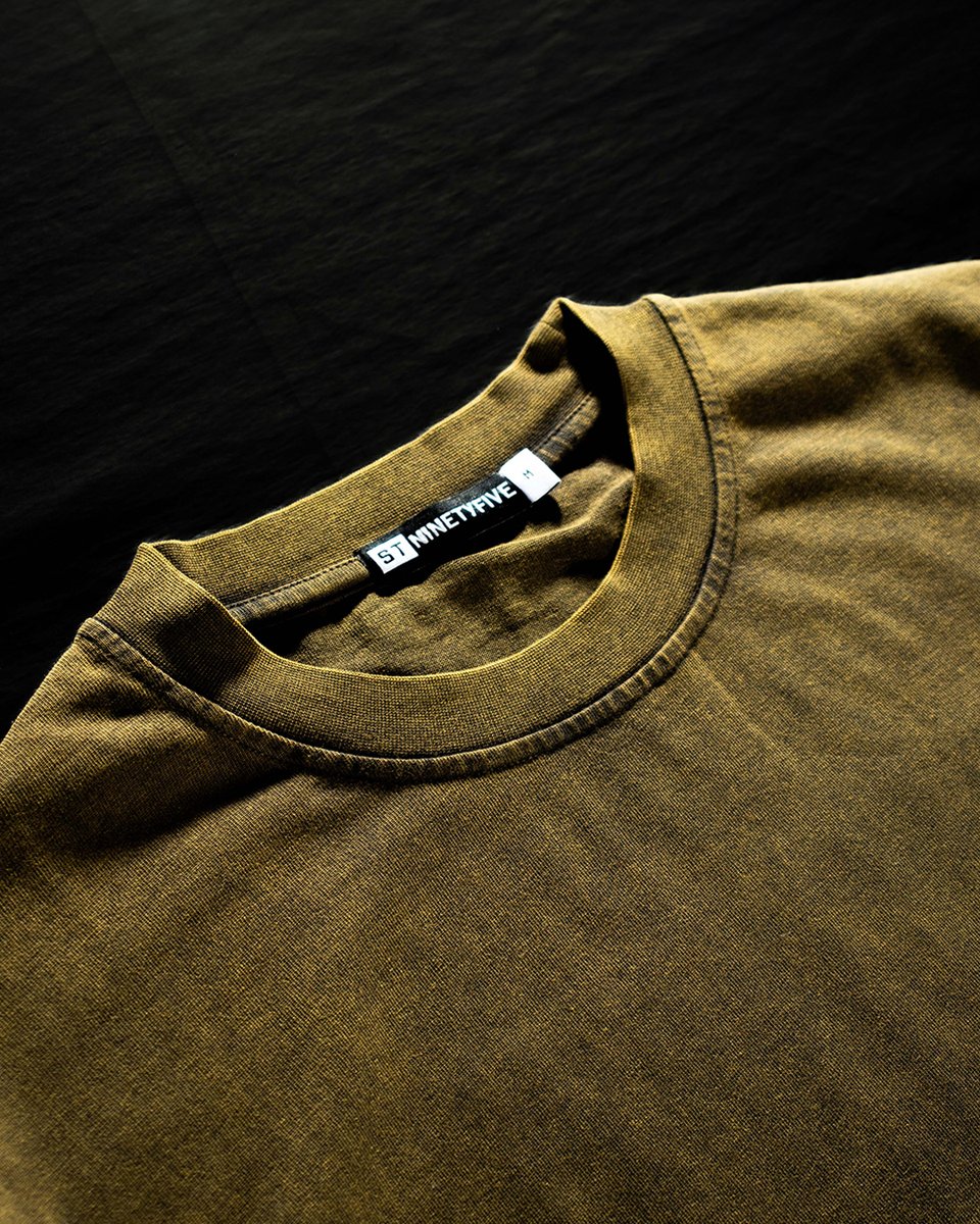 stninetyfive's tweet image. The Toppa Tee - garment dyed with a heavy wash for a washed-out finish with contrast detailing and stitching #st95 #stninetyfive #massimoosti #sustainablefashion

Shop now: st95.com/products/st95-…