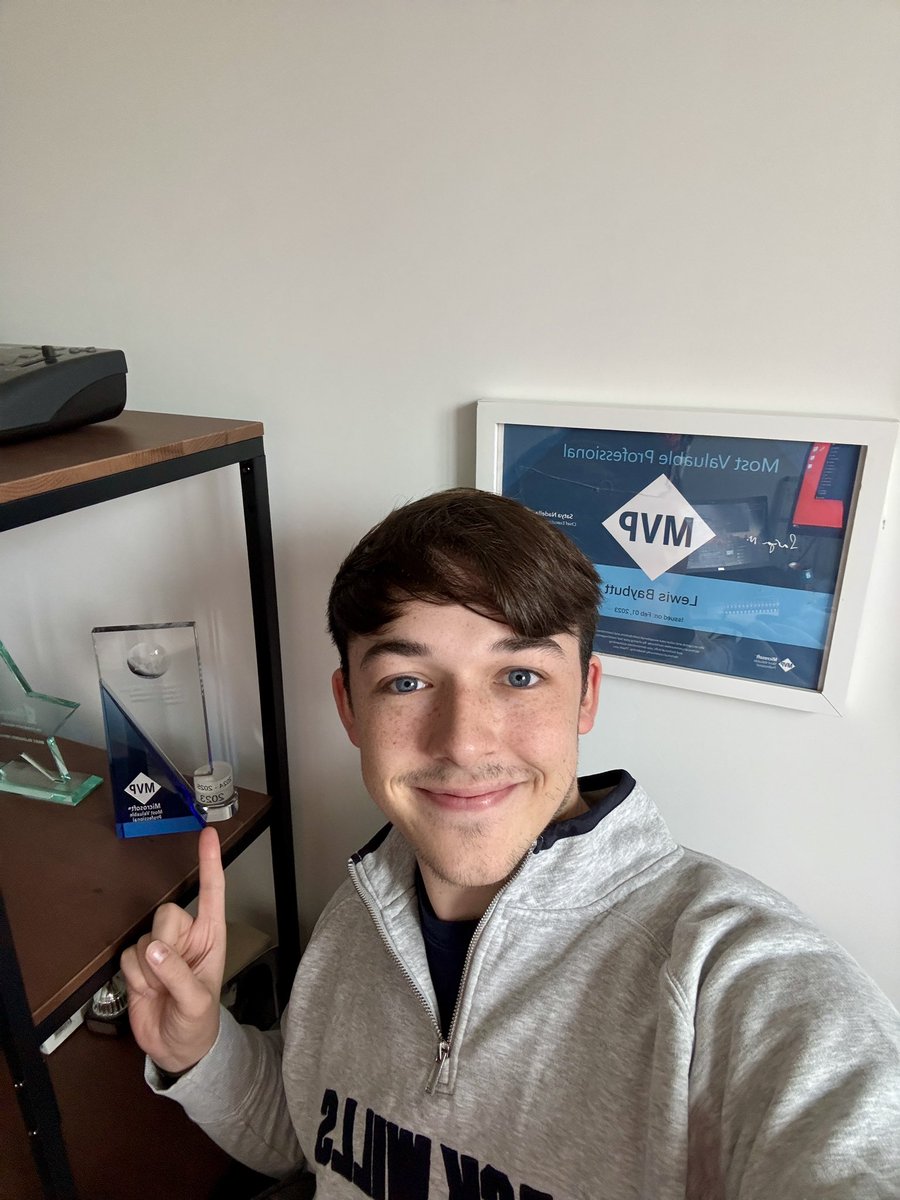 Lewis 👨🏻‍💻🧡👻 MVP tweet media