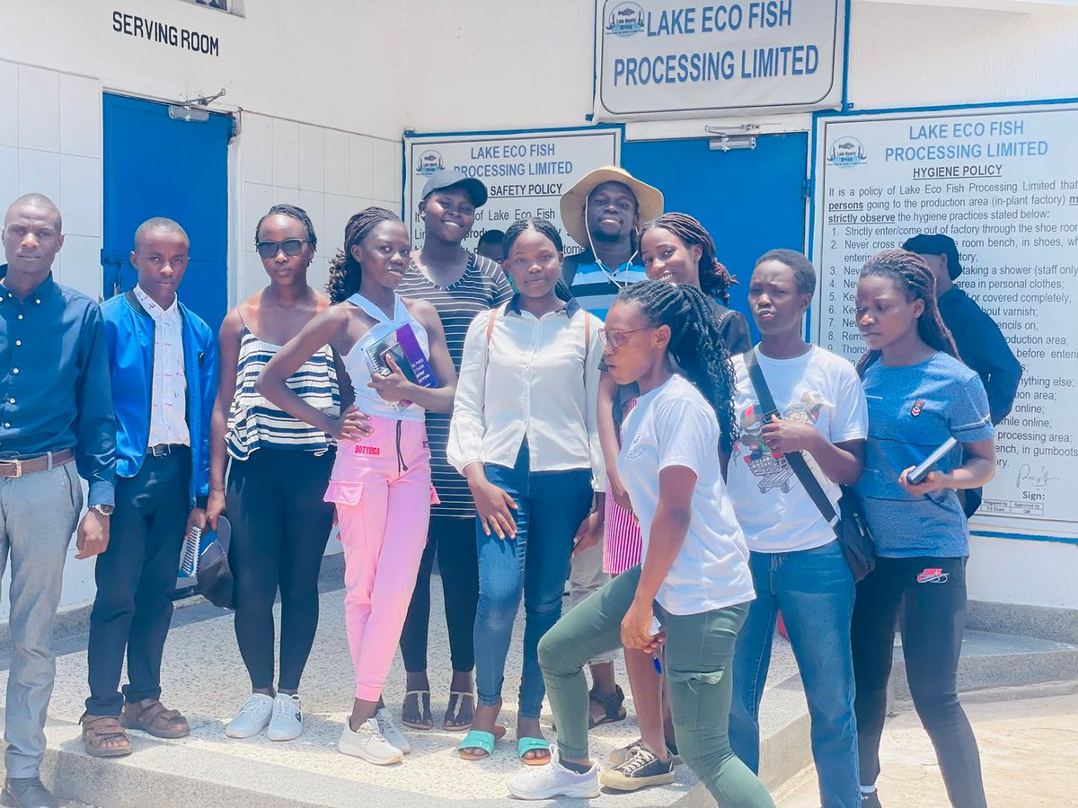 Fisamu21's tweet photo. Great experience visiting
@lake Eco fish processing factory with @Fisamu! Learned about sustainable practices, quality control & innovative processing methods.
#Fisamu #vist #lakeEcoFish #sustainability.@makerere #Conas @profmuyodi @DrRosemary @DrJacksonefitre https://t.co/UR5KlOuLst