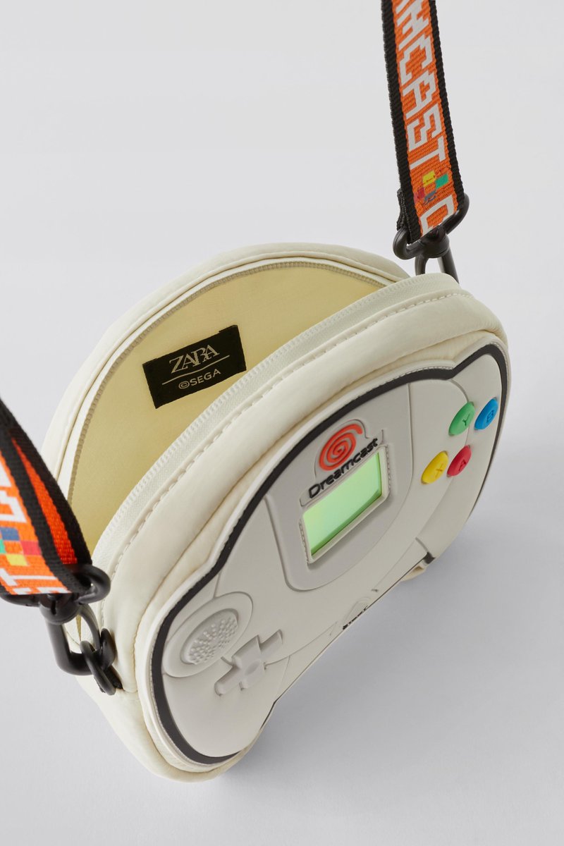 ZARA ドリームキャスト ミニショルダーバッグ ZARA-x-SEGA-Mini-Dreamcast-