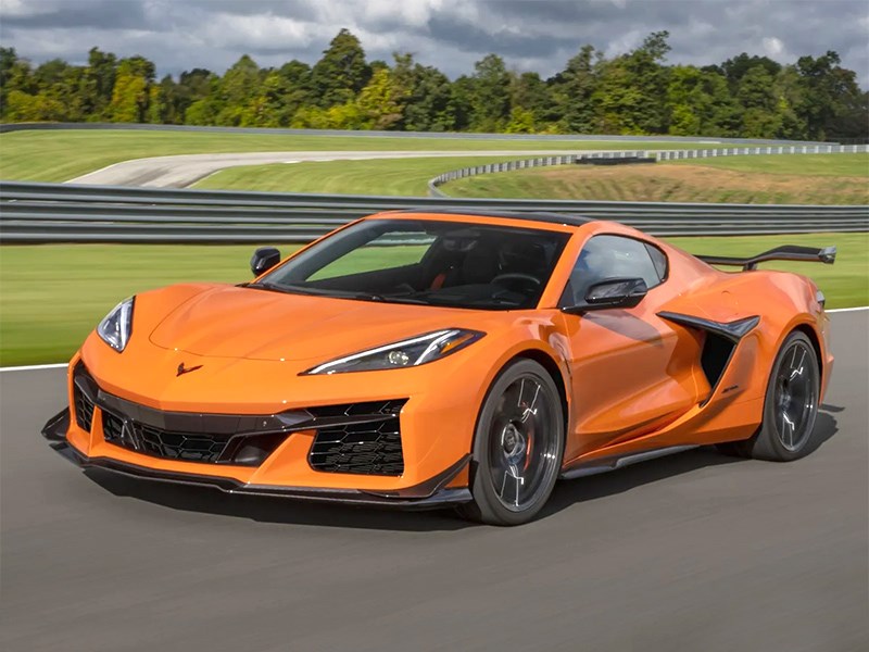 В General Motors передумали создавать отдельный бренд Corvette: Президент General Motors Марк Ройс рассказал, что компания приняла решение не создавать отдельный бренд Corvette. Ранее предполагалось, что отделение названия от Chevrolet произойдет в следующем году для создания…