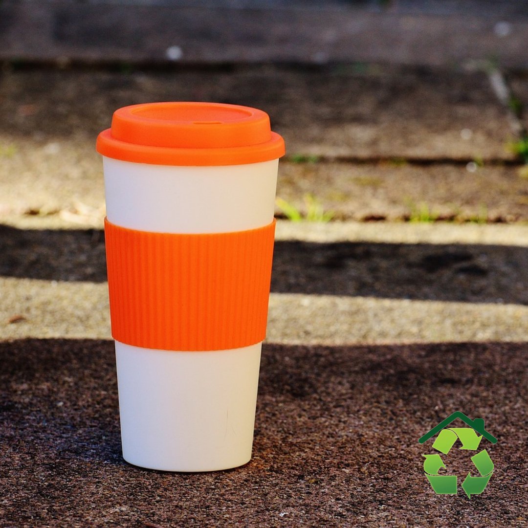 StorewareFlow's tweet photo. Știați...?

Atunci când cumpărați #cafealapachet puteți să mergeți cu propria cană reutilizabilă.

Este valabil și pentru o bună parte din comercianții de mâncare gătită.

La cumpărături suntem încurajați să aducem plasele de acasă. 

#storewareapp #gestiunedeseuri #reutilizeaza https://t.co/zOL8MgwNVE