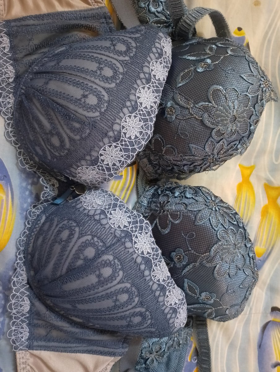 Chắc kiếm.em gái làm bank nào chơi quá , nhìn mấy em dâm quá