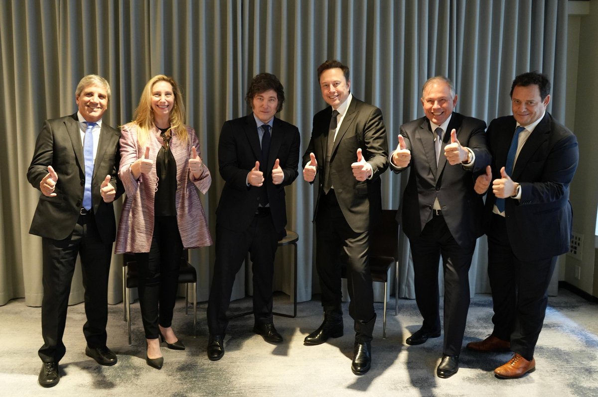 SawyerMerritt's tweet photo. Elon Musk met with various world leaders today in New York during the United Nations General Assembly.

• Italian Prime Minister
• President of South Africa
• President of Argentina

Elon meets with more world leaders than some world leaders lol. https://t.co/1RDn28dISb