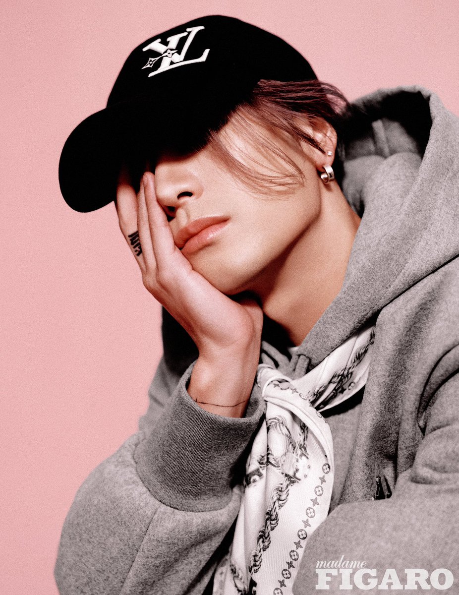 JacksonWang852's tweet photo. Madame Figaro China September 2024 
.
Singapore
You wont find me
If u do
U ride with me
.
#JacksonWangxMadameFigaro
#TEAMWANGrecords
@teamwangofcl https://t.co/pUrYCm7n4j