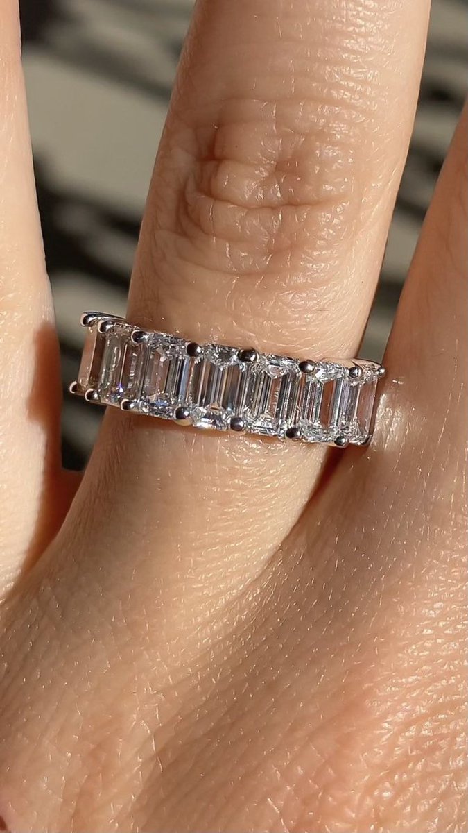RonakSolan69553's tweet photo. A promise made, a love celebrated! This ring is more than just jewelry; it’s a symbol of forever 💖. Ready to make your promise

https://t.co/xWIIEDOmGC

#PromiseRing #LoveForever #SymbolOfLove #RomanticGestures #LoveGoals #CoupleGoals https://t.co/77DefPyROr