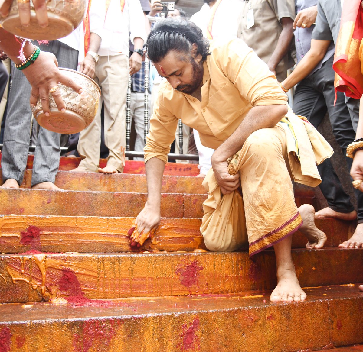 After undertaking a penance ritual (#PrayaschittaDeeksha) in response to the desecration of the sacred Tirumala Laddu, Deputy CM <a href="/PawanKalyan/">Pawan Kalyan</a> took part in the purification ceremony at the Sri Durga Malleswara Swami Temple in Vijayawada on Tuesday. Following his darshan, he