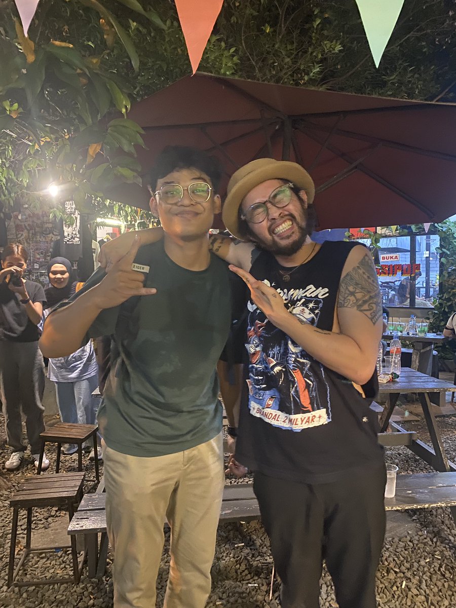 telajak.kelat (@kedeput) on Twitter photo 