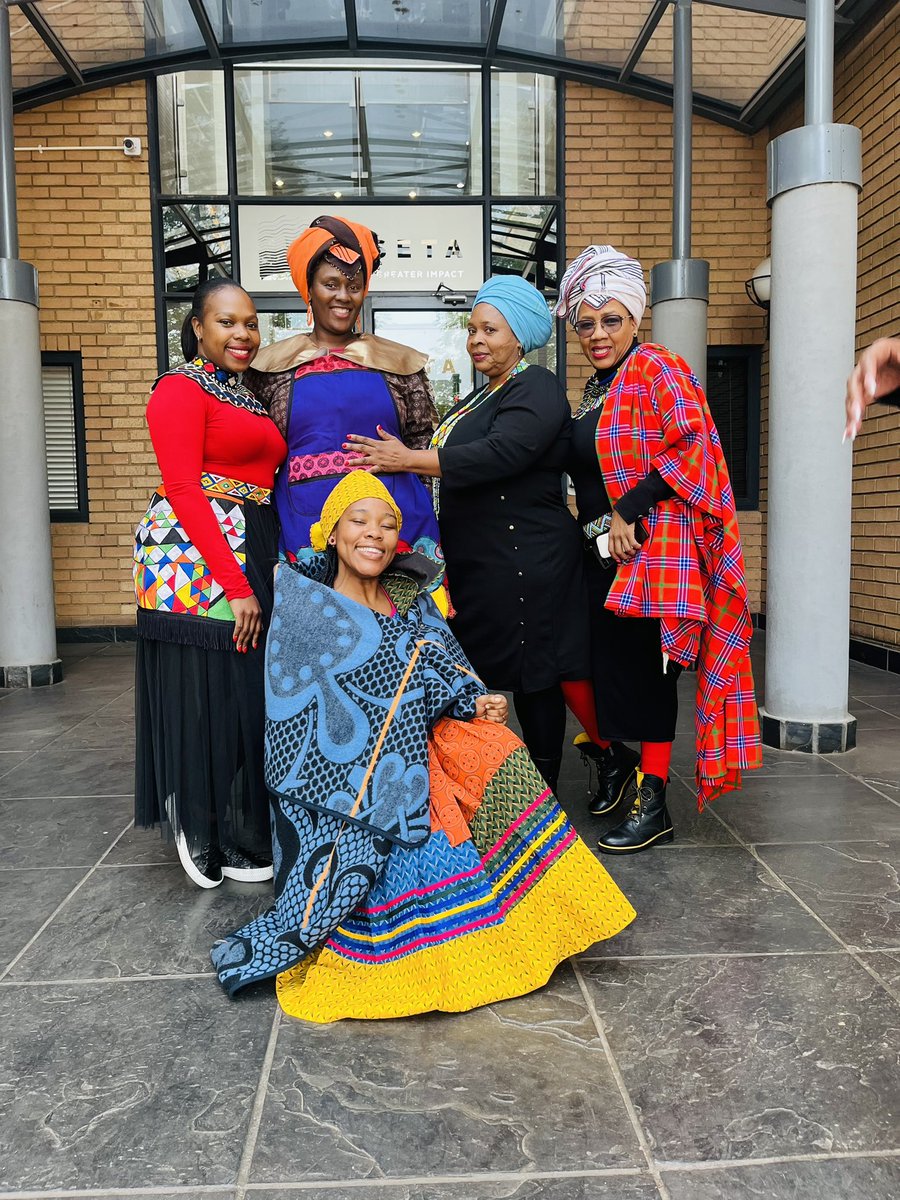 LGSETA_official's tweet image. At LGSETA, our staff proudly represented diversity and unity as we came together to celebrate Heritage Day, showcasing our unique cultures by wearing traditional attire. 
✨ #HeritageDay2024 #DiversityAndUnity #ProudlySouthAfrican