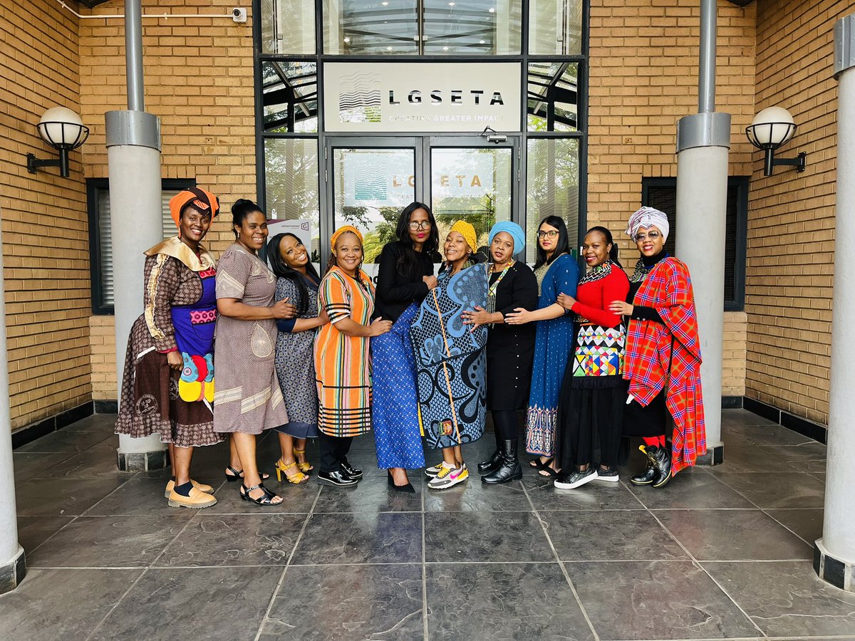 LGSETA_official's tweet image. At LGSETA, our staff proudly represented diversity and unity as we came together to celebrate Heritage Day, showcasing our unique cultures by wearing traditional attire. 
✨ #HeritageDay2024 #DiversityAndUnity #ProudlySouthAfrican