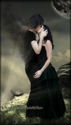 tavo_orozc's tweet photo. Te busco en Facebook
Y aquí en X
Te busco por DM
Y en Messenger
Te busco en el aire de la mañana
Y en la luna por las noches
Te busco en tus letras 
Y te acaricio con mis poemas
Te busco...
te busco...
Y...
No te encuentro...
Y lloro una lágrima por ti...
Porque vives en mi... https://t.co/aFhdsuen9I