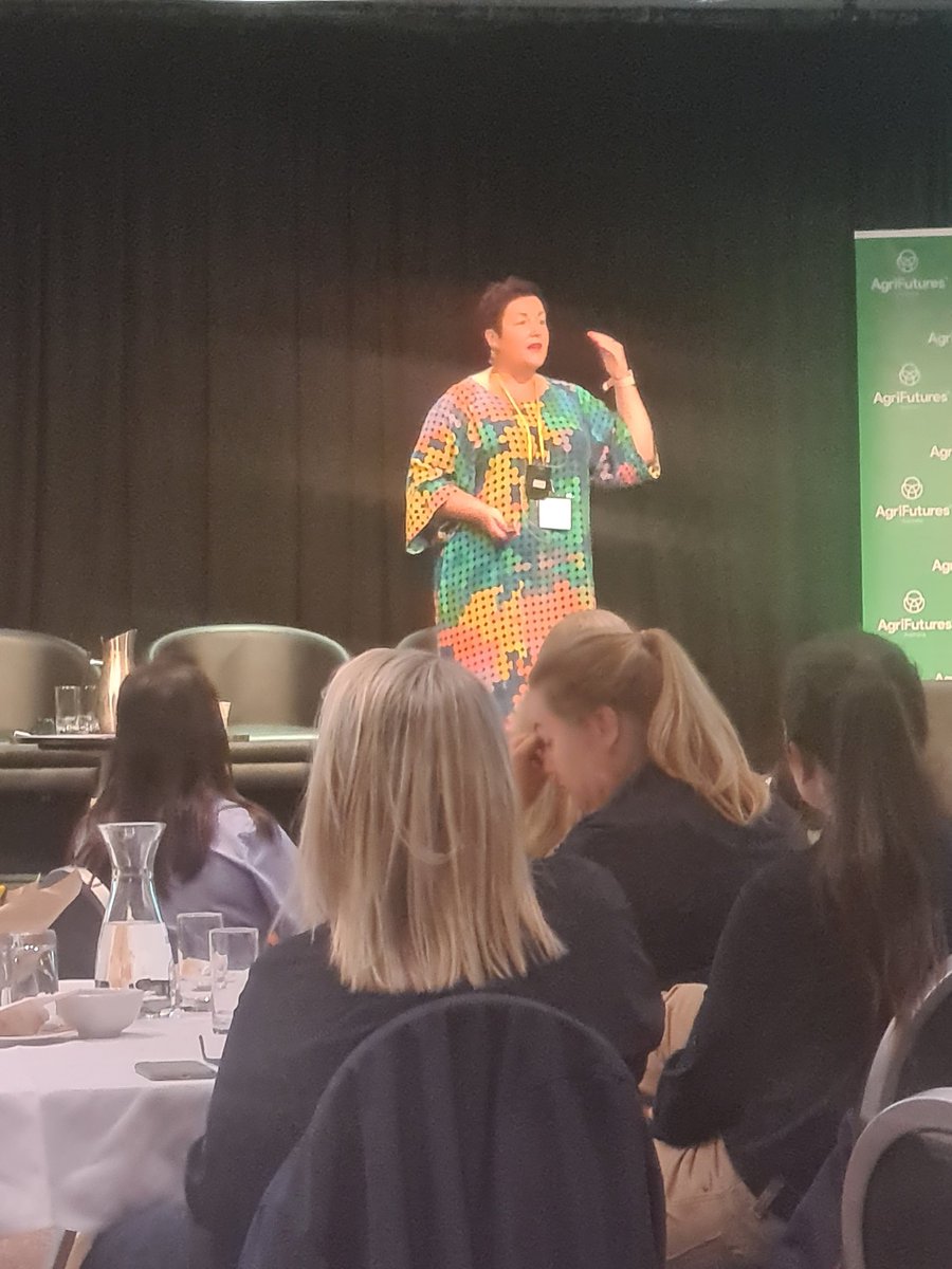 Charlotte Aves tweet media