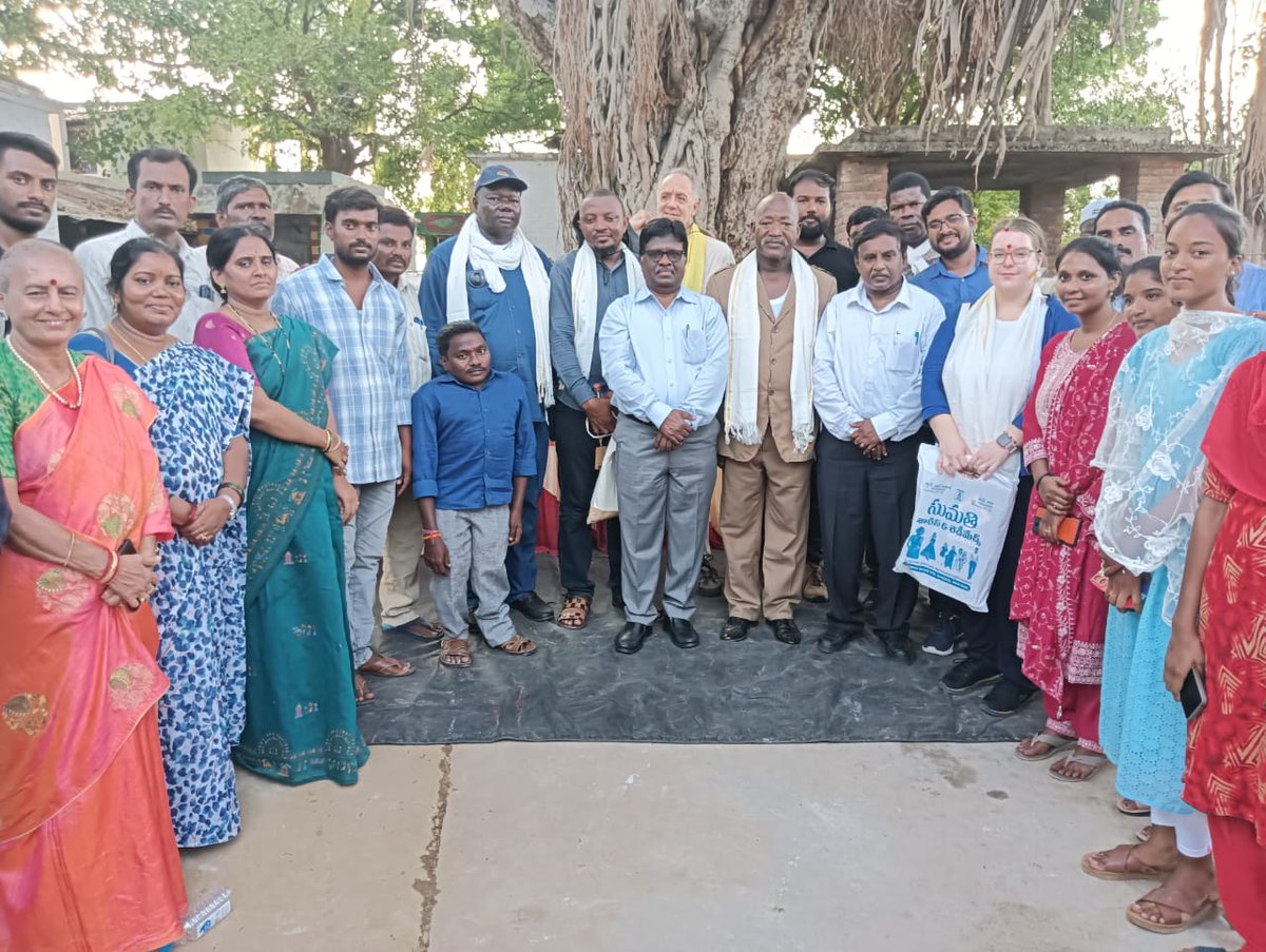 IGGAARL (@iggaarl) on Twitter photo Mali team visited <a href="/APZBNF/">Andhra Pradesh Community-managed Natural Farming</a> fields in Chennamrajupalli village, YSR dist. They interacted with <a href="/samuelanand09/">Samuel Anand Kumar</a>, Executive Director <a href="/iggaarl/">IGGAARL</a>, Health & Nutrition cadres & beneficiaries, SHG members & farmers. <a href="/vijaythallam/">Vijay</a>, <a href="/APZBNF/">Andhra Pradesh Community-managed Natural Farming</a>, <a href="/rajbudithi65/">Rajsekhar Budithi</a>, <a href="/ap_agriculture/">Commissioner of Agriculture, Andhra Pradesh</a>, <a href="/AndhraPradeshCM/">CMO Andhra Pradesh</a> Mali team visited <a href="/APZBNF/">Andhra Pradesh Community-managed Natural Farming</a> fields in Chennamrajupalli village, YSR dist. They interacted with <a href="/samuelanand09/">Samuel Anand Kumar</a>, Executive Director <a href="/iggaarl/">IGGAARL</a>, Health & Nutrition cadres & beneficiaries, SHG members & farmers. <a href="/vijaythallam/">Vijay</a>, <a href="/APZBNF/">Andhra Pradesh Community-managed Natural Farming</a>, <a href="/rajbudithi65/">Rajsekhar Budithi</a>, <a href="/ap_agriculture/">Commissioner of Agriculture, Andhra Pradesh</a>, <a href="/AndhraPradeshCM/">CMO Andhra Pradesh</a>
