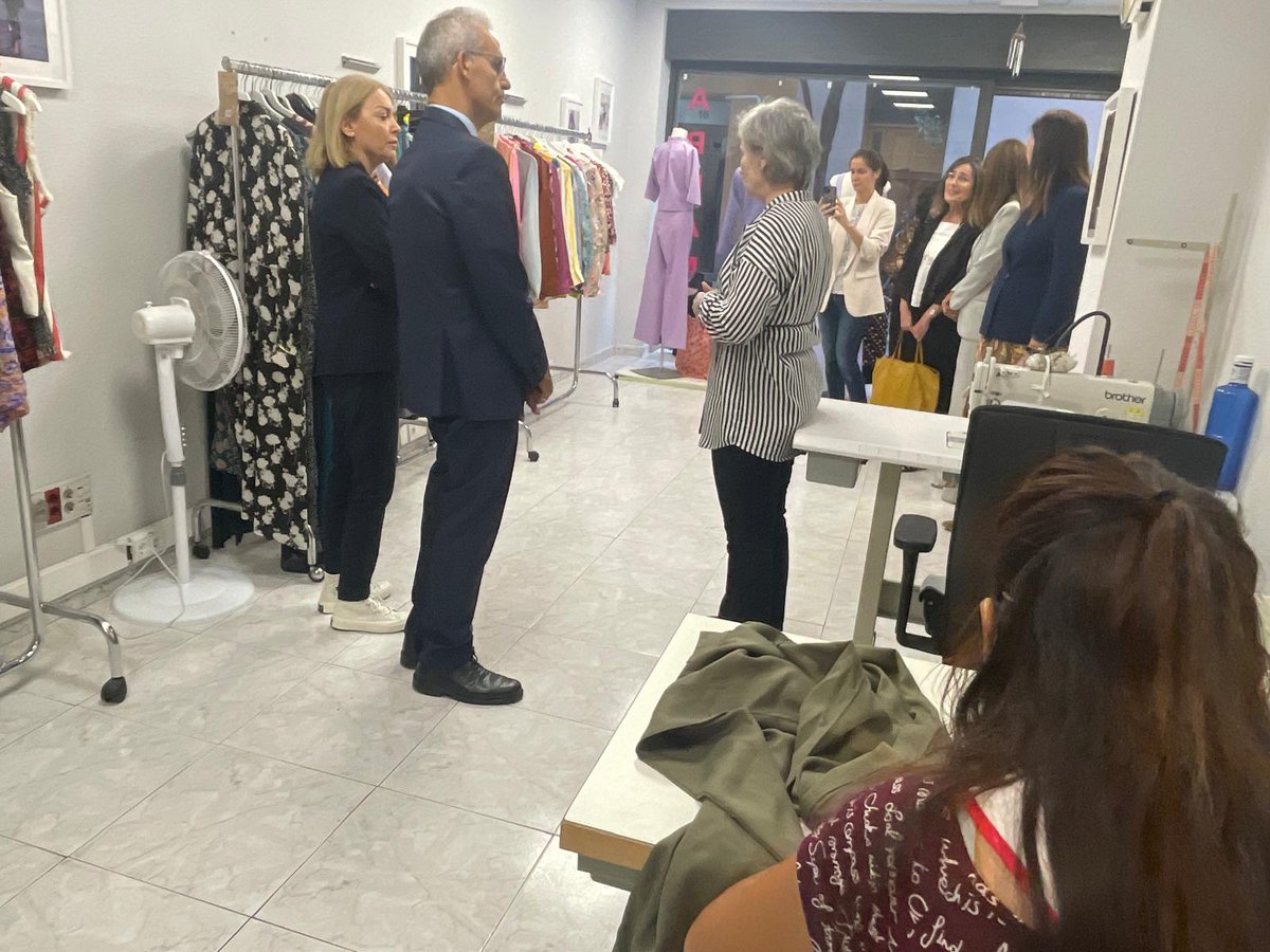 En el Día Internacional contra la Explotación Sexual y el Tráfico de Mujeres, Niñas y Niños reafirmamos nuestro compromiso #ConEllas.
Gracias, <a href="/APRAMP/">APRAMP</a> por recibirnos y mostrarnos vuestra labor para construir una sociedad libre de violencia y explotación.