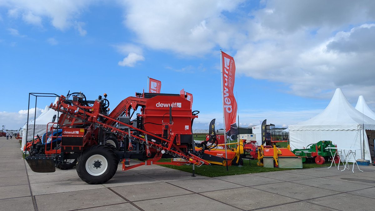 📍 𝗕𝗲𝗷𝗼 𝗗𝗮𝗴𝗲𝗻 - Warmenhuizen(🇳🇱)
📅 24-28 September

Dewulf is exhibiting with dealer <a href="/APHGroup/">APH Group</a>! Come along to see our 𝗚𝗕𝗖 and 𝗣𝟯𝗖𝗟 𝗣𝗿𝗼𝗳𝗶 top lifting harvesters, with the latter also in live demonstration. Don't miss out!

We welcome you to visit stand 11.👋