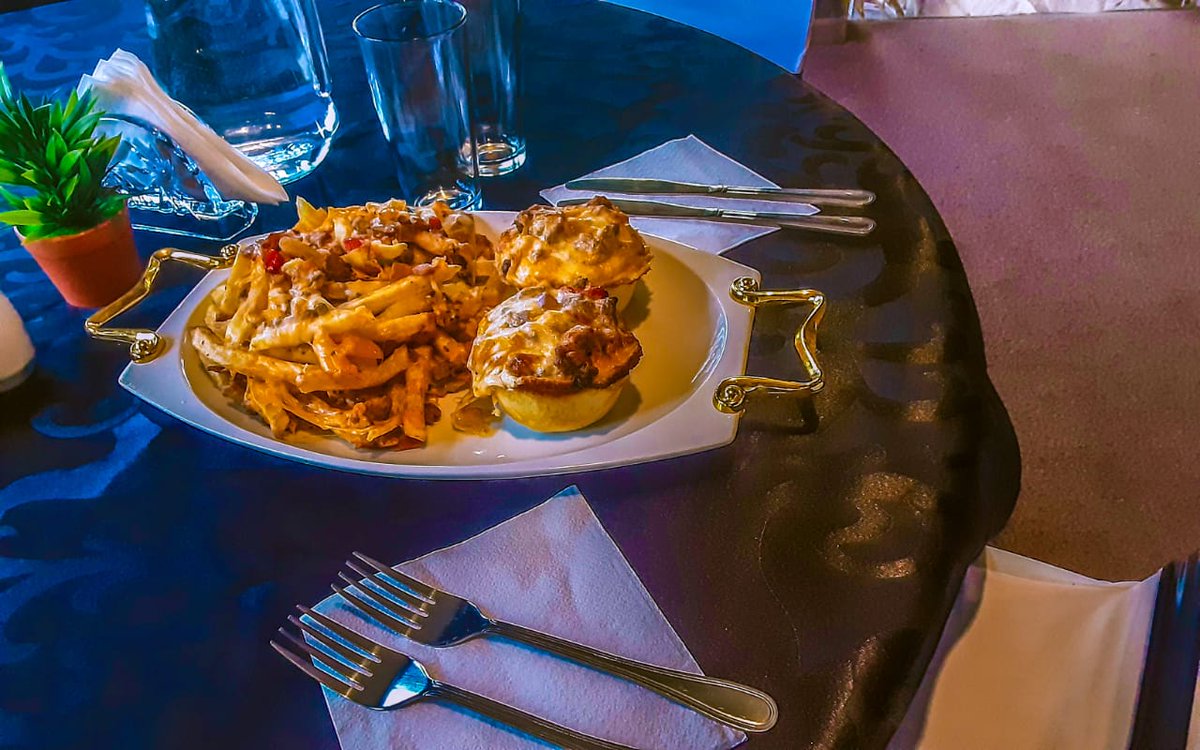 romatrading03's tweet photo. Loaded Fries one of  our best sellers you wanna try 
#romatradingpost #lifeistooshortforaveragefood"😊😊😊 https://t.co/kQPE9ZzuBI