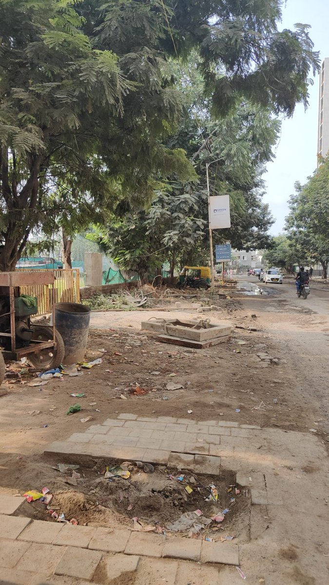 carajeshdixit19's tweet photo. The residents has already paid AUDA development charges for infrastructure development but today roads are blocked since long , water logging everywhere, builders poor site maintenance , no cleaning of roads and light maintenance. Shela Residents suffering everyday. https://t.co/soFUsAlfWD
