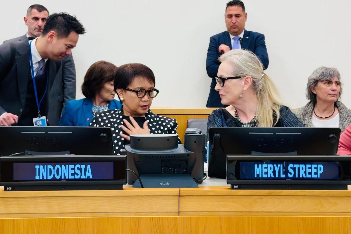 Menlu_RI's tweet photo. Together with (among others) UN Secretary-General @antonioguterres, President of Switzerland @Violapamherd, &amp; Merryl Streep, I spoke at the High Level Side Event “The Inclusion of Women in the Future of Afghanistan” (New York, 23/9) to defend the rights of Afghan women https://t.co/ZSK2W2N6fP