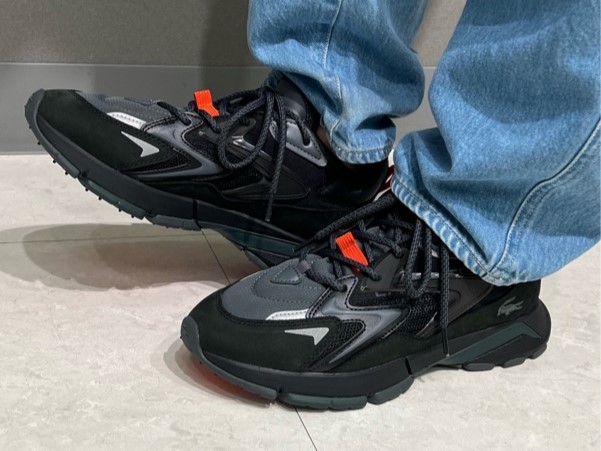 LACOSTE_JAPAN's tweet photo. #ラコステ の新しいスニーカー👟
足元をクリエイティブに飾る “L003 NEO TECH”

Lシリーズならではの豊富なカラバリが魅力 #L003NEOTECH
絶妙な切り替えパターンの配色がスタイリングにアクセントをプラスします。
全カラーはこちら☟
🔗https://t.co/ldjKsZpyMC https://t.co/YoKBxTxipb