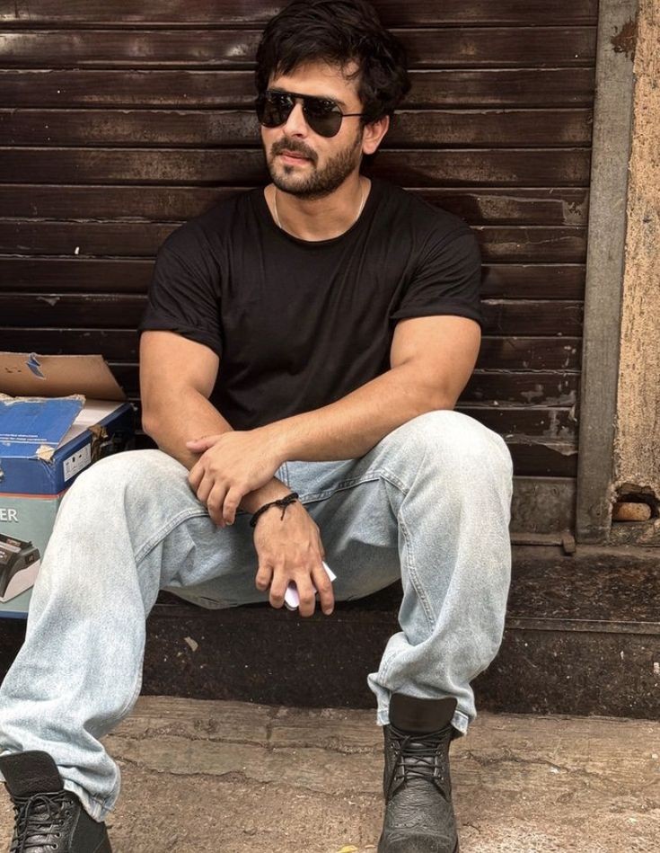 itzhritikk's tweet photo. Eagerly waiting to see him in #BiggBoss18  #ShoaibIbrahim 
Who want to see him in bb18 😉 

I want to see #shoaibibrahim and #rithvikdhanjani in #BB18 https://t.co/vTSWNpaRup