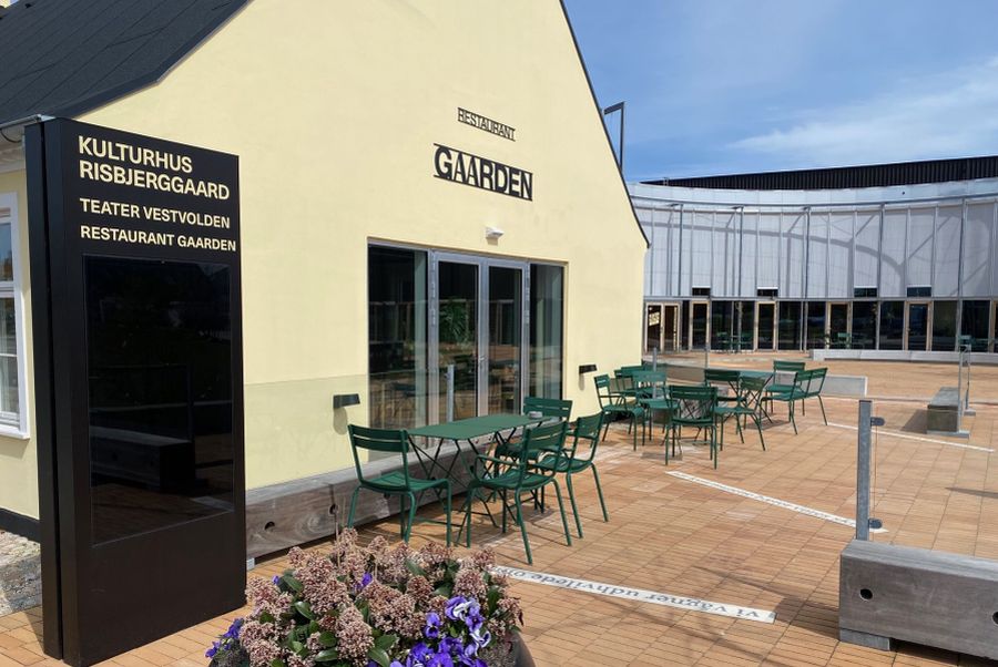 RisbjergCo's tweet photo. Aktindsigt foretaget af Risbjerg &amp; Co. afslører, at den ambitiøse Restaurant Gaarden lukker efter mindre end to år i Hvidovre. Årsagen er dårlig omsætning og en oplevelse af konflikter med @HvidovreKommune https://t.co/aCOkktE9dE #hvidovre #hvidovrenyt https://t.co/iAWefpCxNv